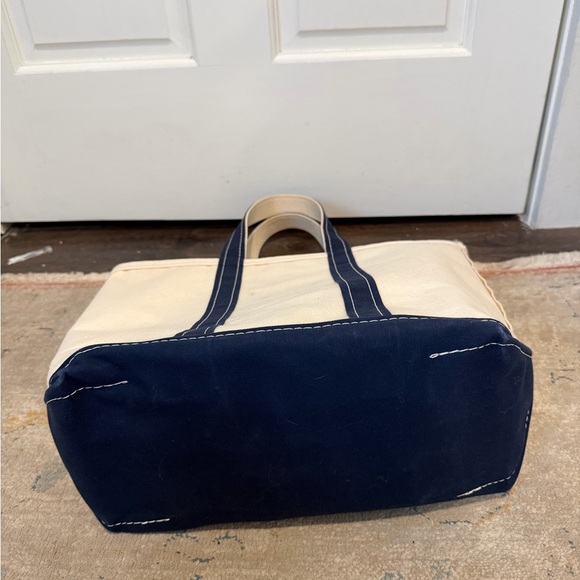 L.L. Bean Boat and Tote Classic Canvas Tote Bag with Navy Blue Details - Picture 5 of 5
